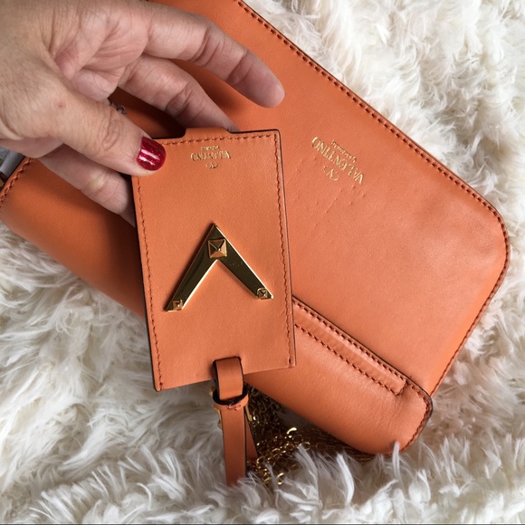 Valentino Garavani Small Chain Rockstub Handbag - Picture 2 of 6